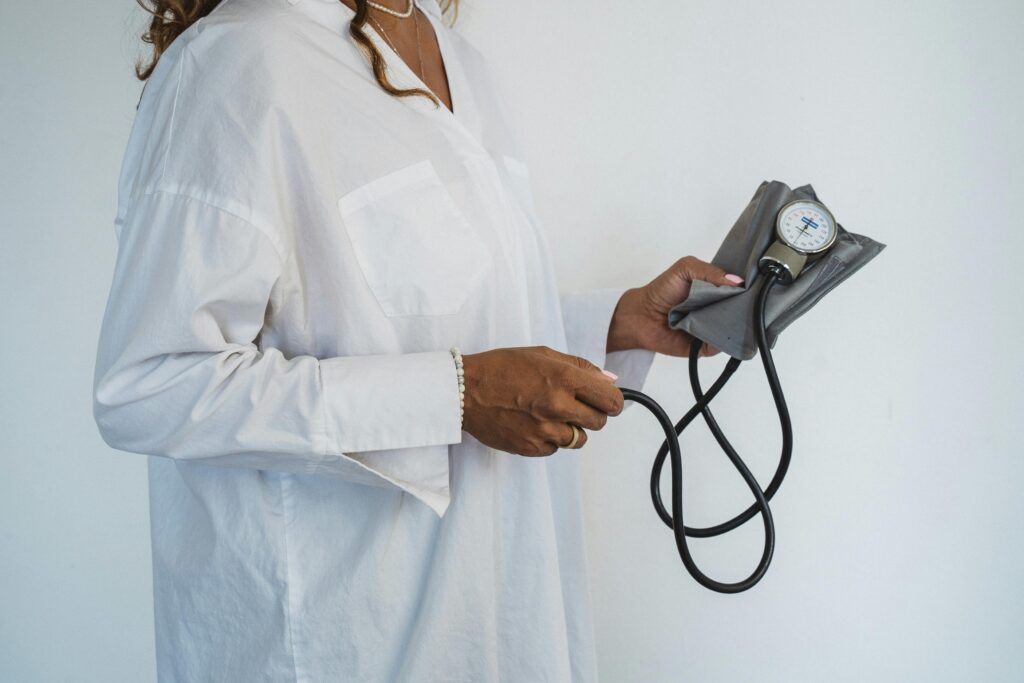 Photo by Anna Tarazevich: https://www.pexels.com/photo/woman-holding-a-blood-pressure-monitor-7904482/